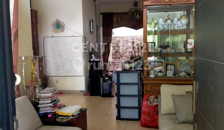 For Sale Ready-to-Use Hook House in Acacia Cluster Harapan Mulya Regency 2