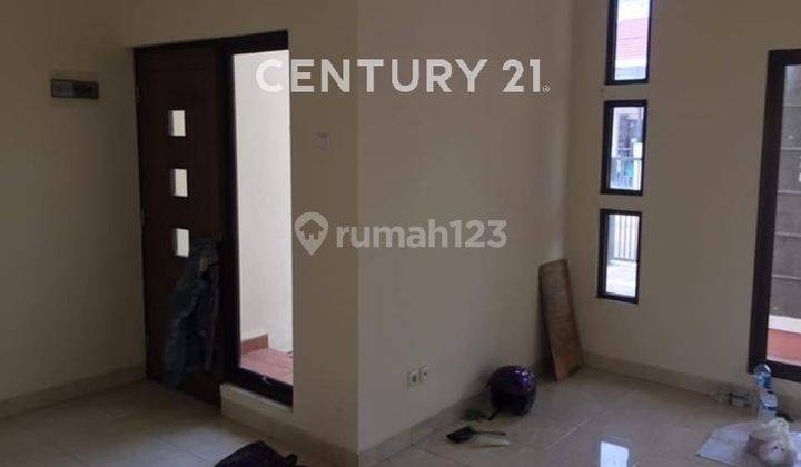Disewakan Rumah Nyaman Di Aralia Kota Harapan Indah Bekasi 2