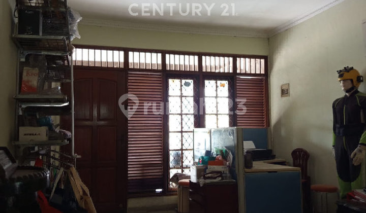 Good Big Comfortable Residence with Boarding House Bonus in Cimanggis Depok 2