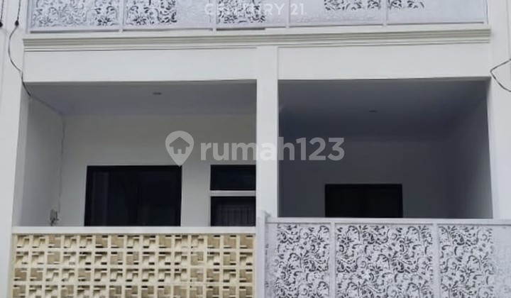 Rumah Modern Harapan Indah Bekasi Lingkungan Nyaman