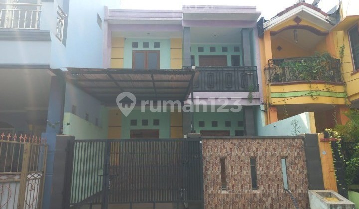 Rent a House in Premium Location Taman Harapan Baru at Friendly Prices