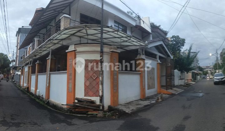 Dijual Rumah Hoek Tanjung Duren Utara
