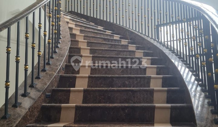 Quick Sale Negotiable Luxury Sultan House Kebon Jeruk