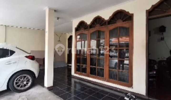 Cheapest For Sale Fast Negotiation Old House Land Calculation in Mr. Housing Complex West Jakarta 2