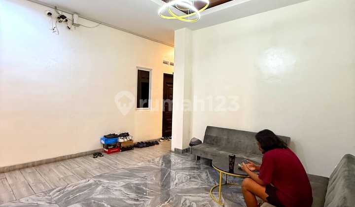 Take Over Fast New Boarding House in Super Strategic Location Tomang, West Jakarta 2