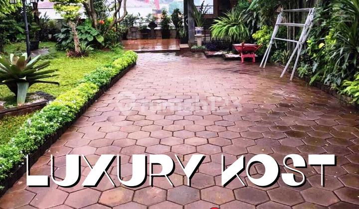 Hot Deal! House + Boarding House for Quick Sale in Pangkalan Jati, Cipinang