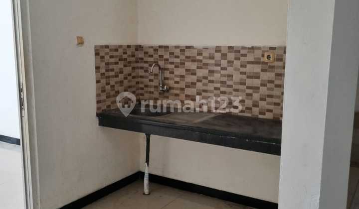 For Rent 2-Story House in Taman Kopo Indah 2