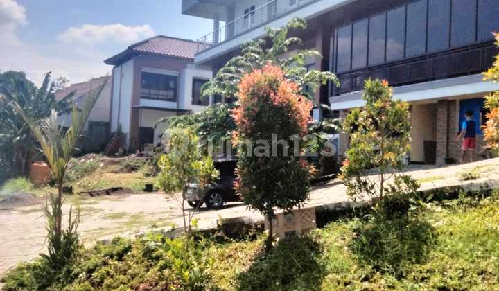 Kost Mewah Jatinangor Selangkah UNPAD LT 1.310m² Kost Mewah Jatinangor Selangkah UNPAD LT 1.310m²