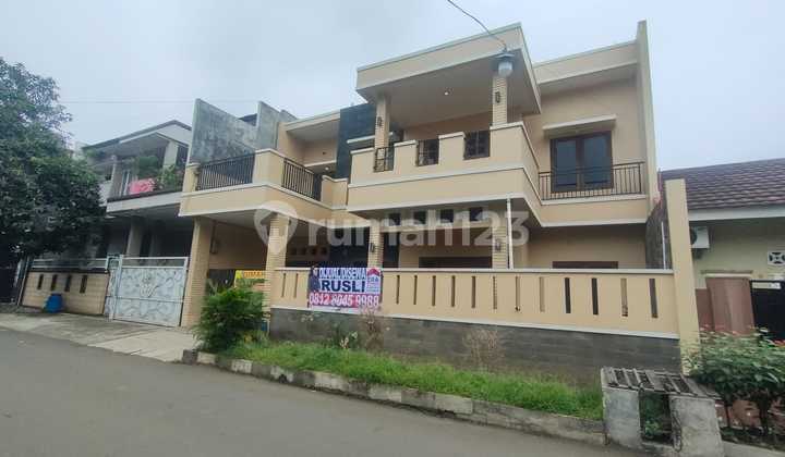 Dijual cepat Rumah Komplek AL Kota Wisata Siap Huni 2 lantai