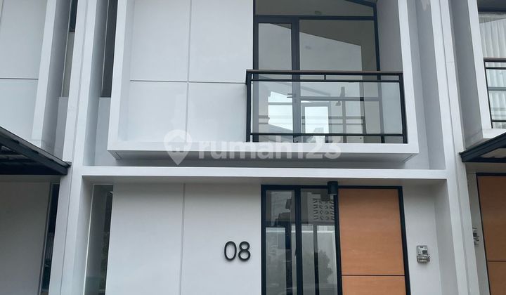 Disewakan Rumah 2 Lantai Furnished @cendana Parc Karawaci 1