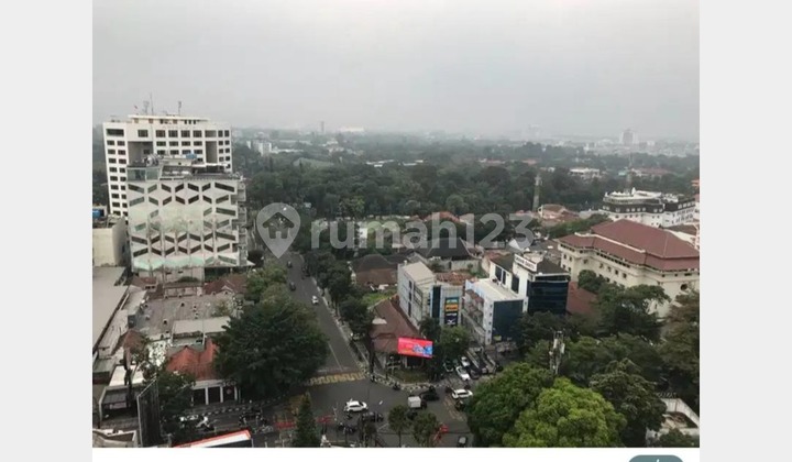 Apartment for sale on Merdeka Street for 1 billion. 2