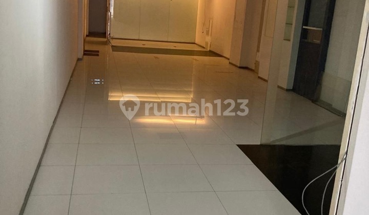 Zero-Level Shop House Kertajaya Main Road Zero-Level Shop House Kertajaya Main Road