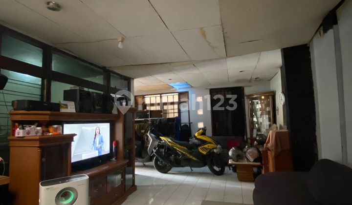 Dijual Rumah Hitung Tanah Lokasi Strategis Tengah Kota 2