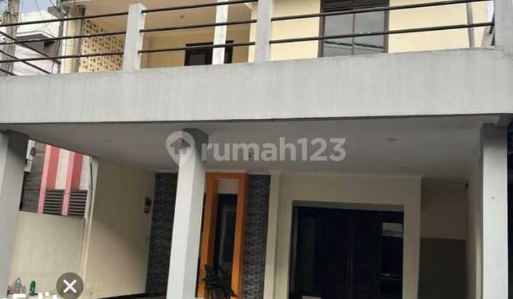 Disewakan Rumah One Gate System Siap Huni Antapani 1