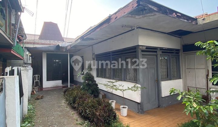 Dijual Rumah Hitung Tanah Lokasi Strategis Tengah Kota