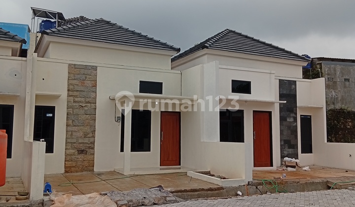 Rumah Banyumanik Dekat Kampus Undip bisa KPR 2