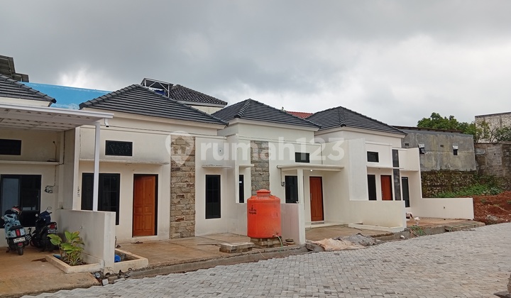 Rumah Banyumanik Dekat Kampus Undip bisa KPR 1