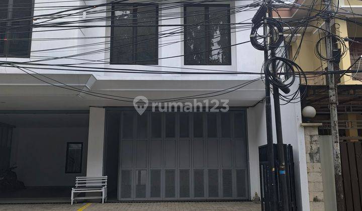Ruko 5 Lt, Strategis, 1mnt Ke Rasuna, 5mnt Ke Gi, Open Rooftop For Relaxing, Garasi 2, Carport 2 2