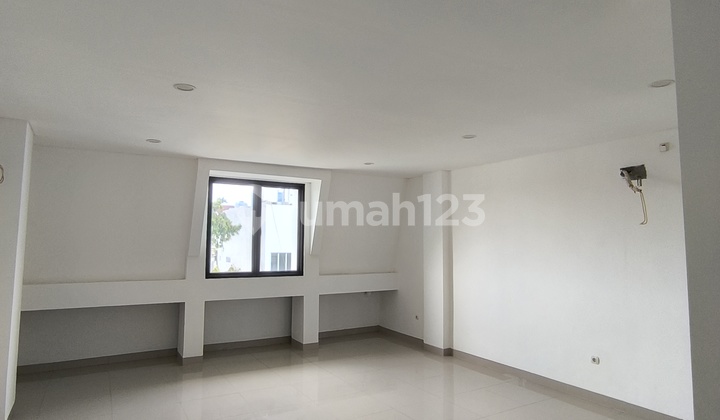 Strategic Setiabudi Shop House 2