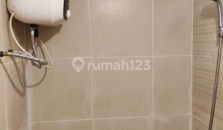 Sewa Apartemen Studio Furnished di Paradise Mansion Jakarta Barat 2