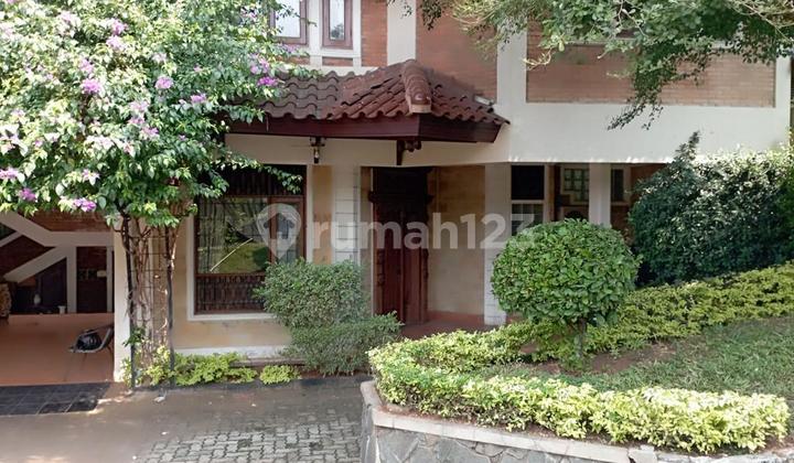 Jual Rumah Luas Nuansa Villa Jakarta Selatan Nego