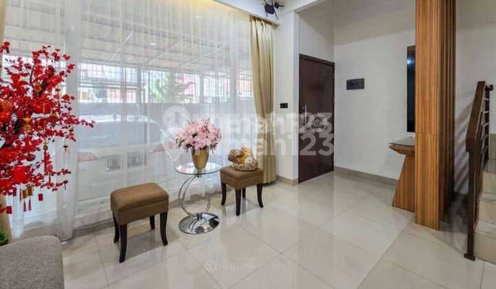 Jual Rumah Hook Kebon Jeruk Jakarta Barat Semi Furnish Nego 