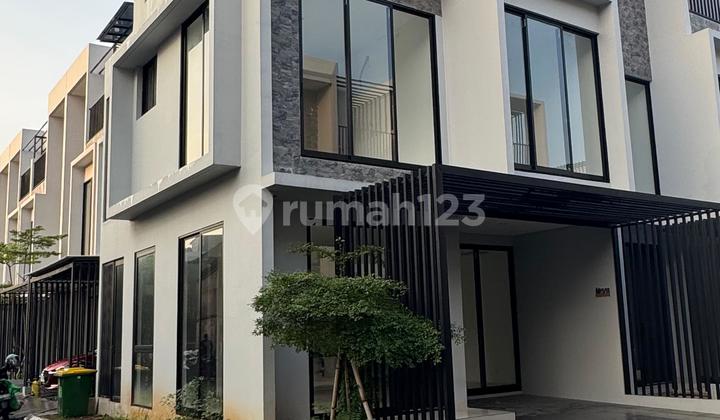 Rumah Hook 3 Lantai Siap Huni Jakarta Barat 1