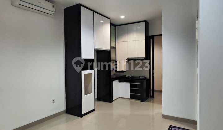 Rent Semi-Furnished Condo House in Green Royal Kalideres, West Jakarta 2