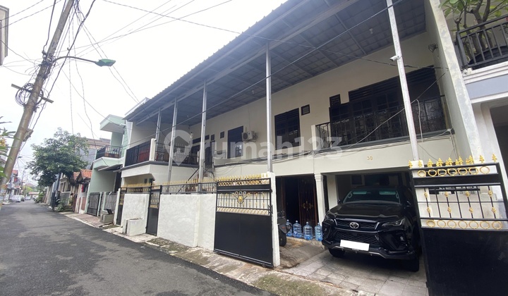 For Rent Fast Large 175M² House Strategic Location in Kayu Putih Jakarta