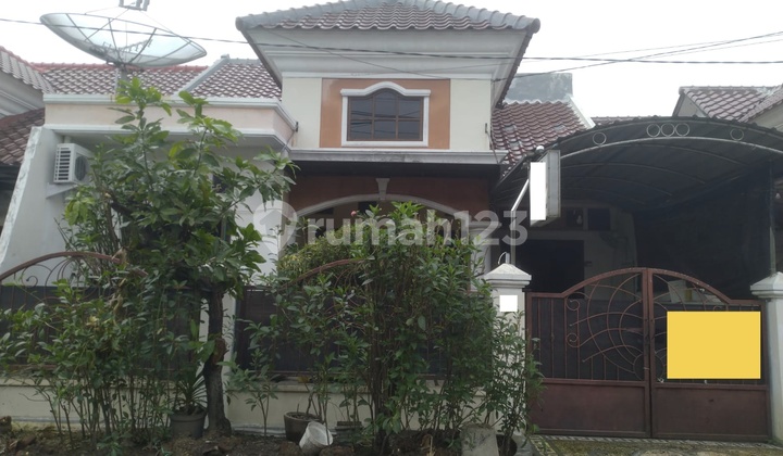 For Sale: Modern, Comfortable, & Strategic Residence in Wiguna Timur Regency