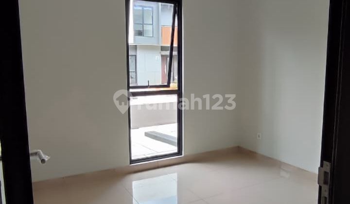 Disewakan Rumah 2 Lantai Di Regia Summarecon Crown Gading 2