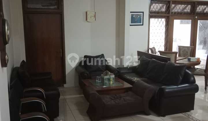 Best Price!!! Jual Rumah Luas 374M² di Menteng Jakarta Pusat 2
