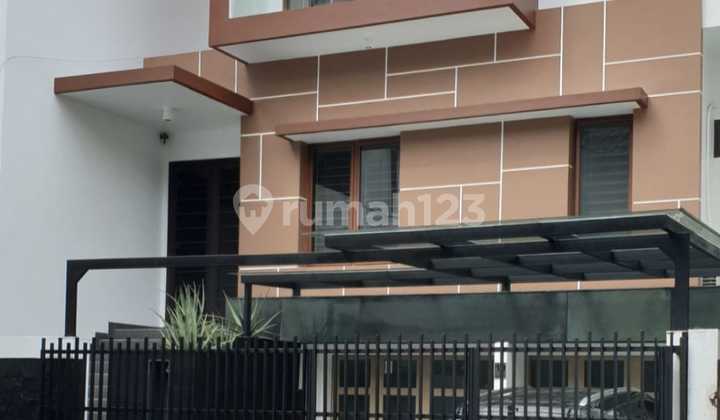 Quick Sale Fully Furnished 153M² House in Kelapa Gading