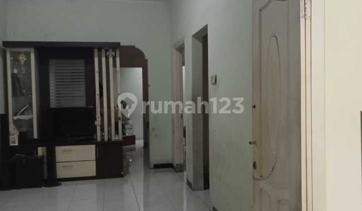 For Quick Sale: 2-Story Minimalist House in Pondok Wiguna Regency