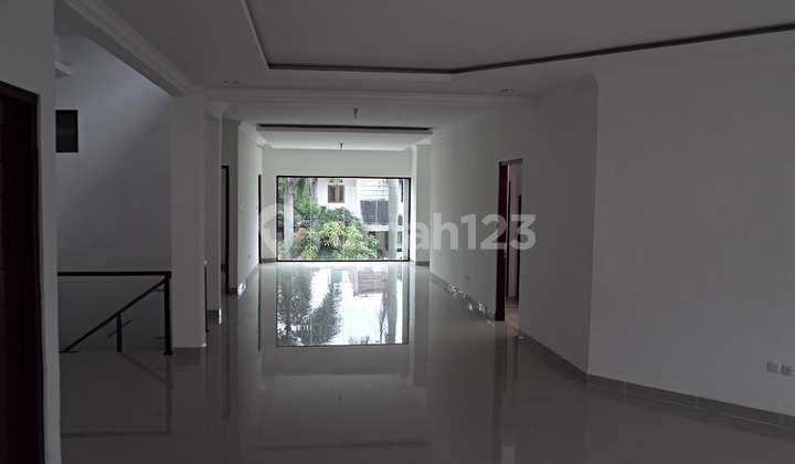 Get an Exclusive House Next to the Mall &amp; West Bekasi Toll Gate 2