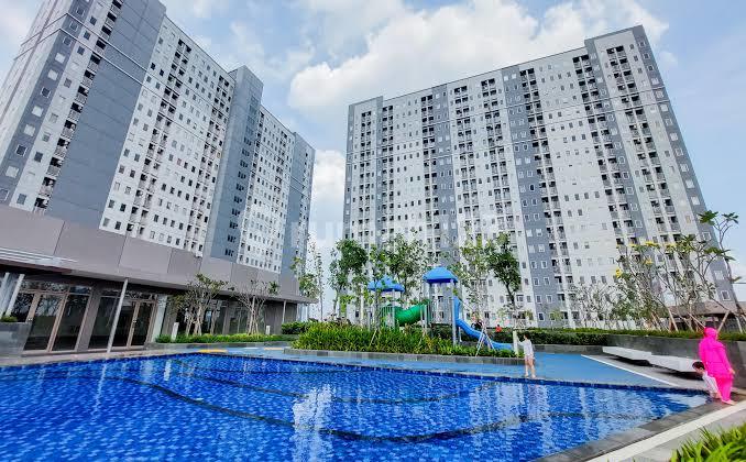 Selling Fast 2 Bedroom Semi-Furnished Apartment in Emerald Bintaro