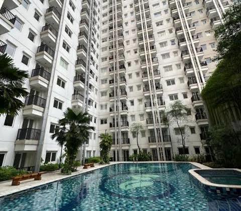 For Sale Fully Furnished Apartment Steps Away from LRT Station