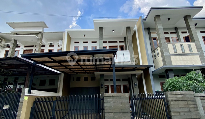 For Sale, 2-Story Move-In Ready House in Batu Indah Bandung For Sale, 2-Story Move-In Ready House in Batu Indah Bandung