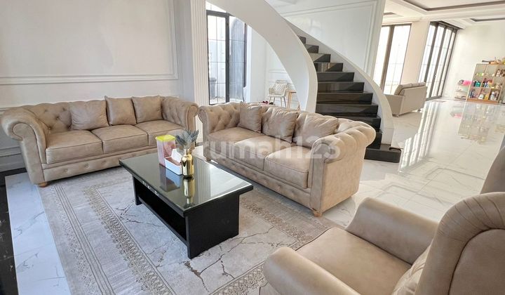 For Sale American Classic Furnished House In Balista Cikole Bandung 2