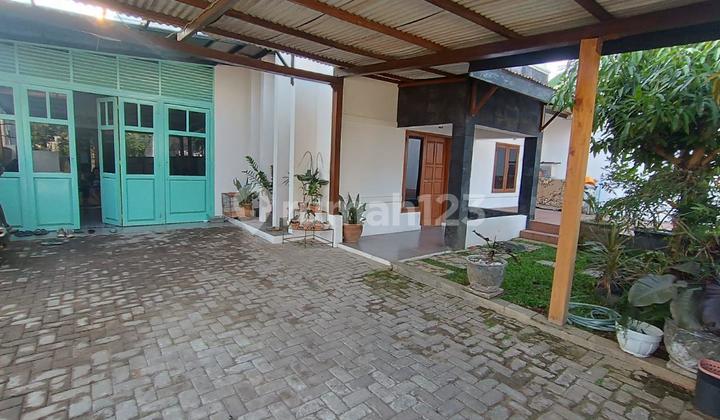 Quick Sale 2-Story Ready-to-Live House in Bumi Sariwangi, Bandung 2