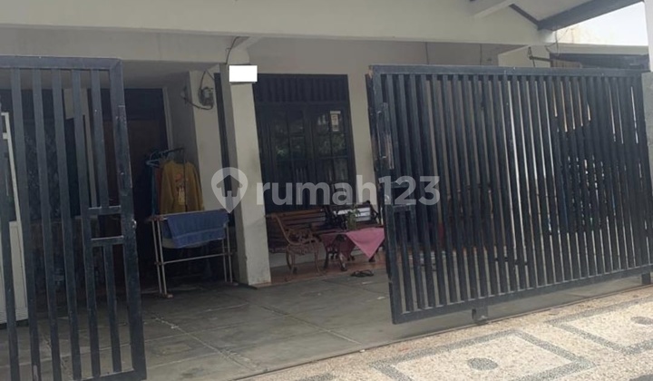 Dijual Rumah Strategis Dikebon Baru Tebet Jakarta Selatan Dijual Rumah Strategis Dikebon Baru Tebet Jakarta Selatan