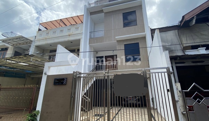 For Sale Semi-Furnished 4-Storey House in Kelapa Gading