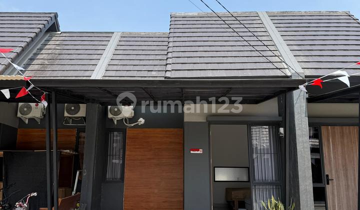 For Rent: Semi-Furnished House in Like-New Condition at Mutiara Gading City, Bekasi For Rent: Semi-Furnished House in Like-New Condition at Mutiara Gading City, Bekasi