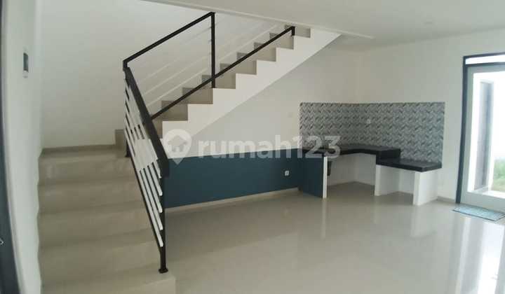 Dijual Rumah Bagus 2 Lantai 2 Kamar Tidur di Karang Tengah Tangerang 2