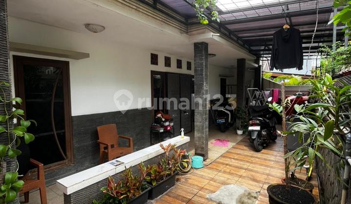 Di Jual Rumah 1 Lantai 24 Kamar Tidur Fasiltas Lengkap Lokasi Strategis di Kota Harapan Indah