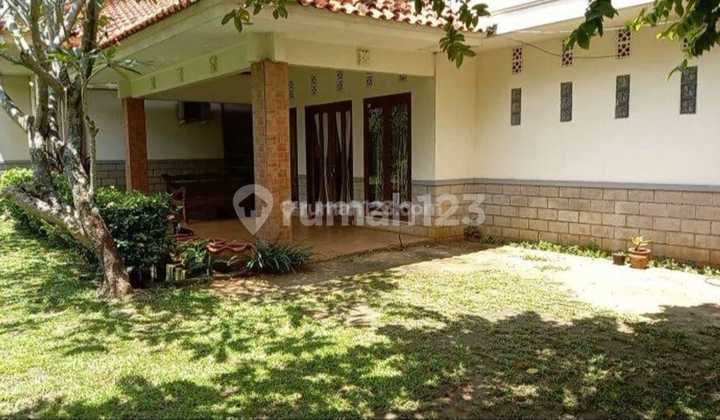 Villa Style House for Sale, 1,340 Square Meters, in Serpong, South Tangerang Villa Style House for Sale, 1,340 Square Meters, in Serpong, South Tangerang