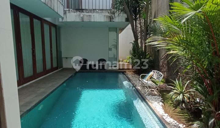 Di Jual Rumah Bagus Ada Swimming Poolnya Di Mampang Jakarta Selatan 2