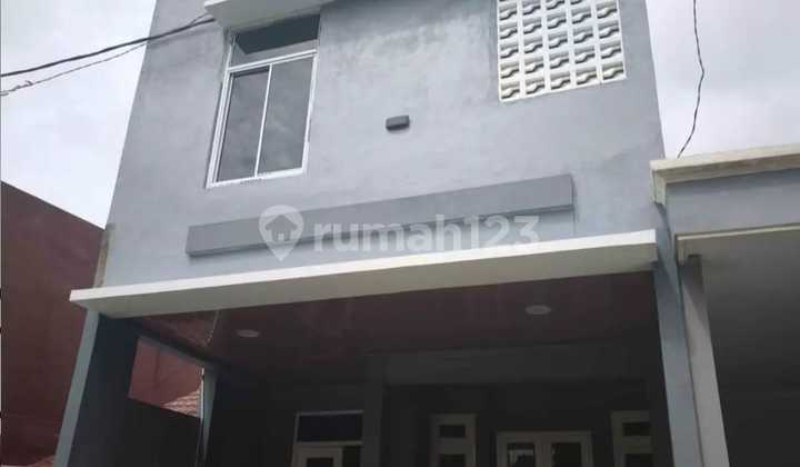 Dijual Rumah Modern Full Furnish 2 Lantai Dengan Rooftop 4 Kamar Tidur Lokasi Strategis Di Bekasi Utara