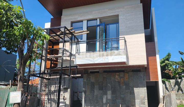 Dijual Rumah Baru Jadi Di Citraland Utama Surabaya Dijual Rumah Baru Jadi Di Citraland Utama Surabaya