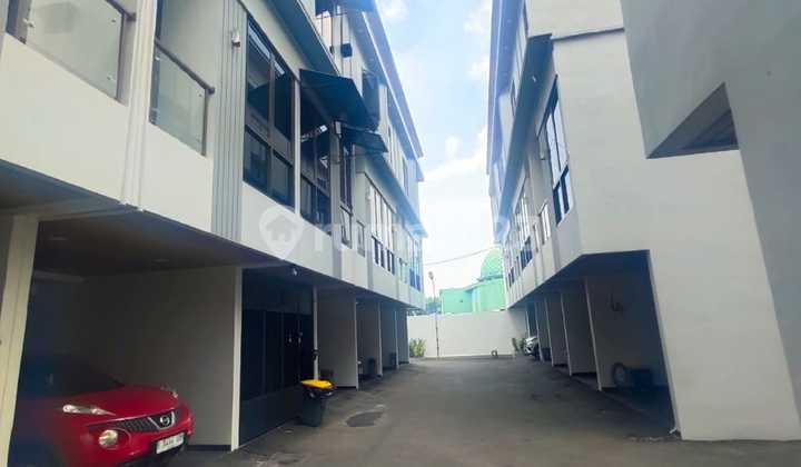 Townhouse 3 Lantai 3 Kamar Tidur di Rawasari Cempaka Putih Jakarta Pusat 2